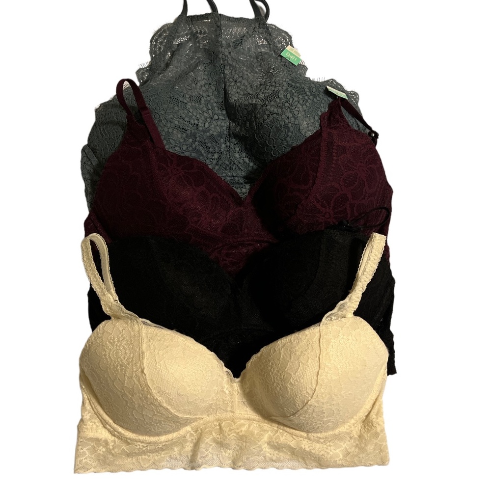 PINK Victoria’s Secret’s Bra Bundle Size Large